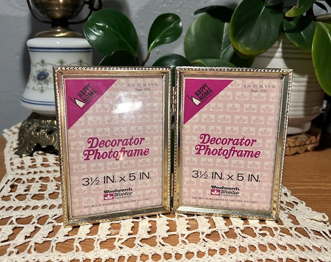 Vintage Woolworth Woolco Happy Homes Double Picture Frame. 3 1/2 X 5 Gold Tone