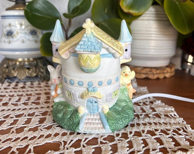 Vintage Lighted Ceramic Easter Village Bunny And Chick Church House