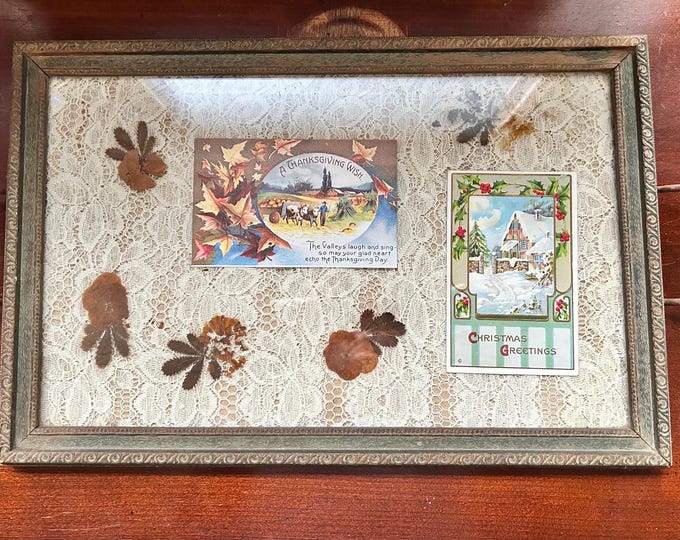 Vintage Dried Pressed Flower Lace And Post Card Serving Vanity Tray W/ Handles