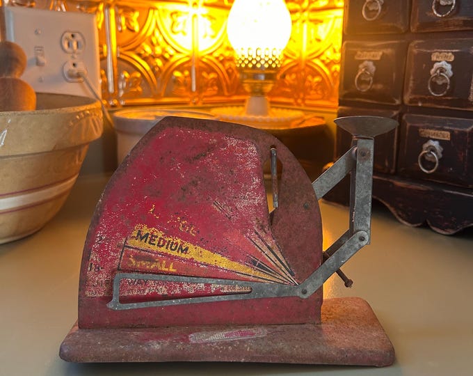 Vintage Jiffy Way Manufacturing Company Egg Scale Vintage Red 1940s