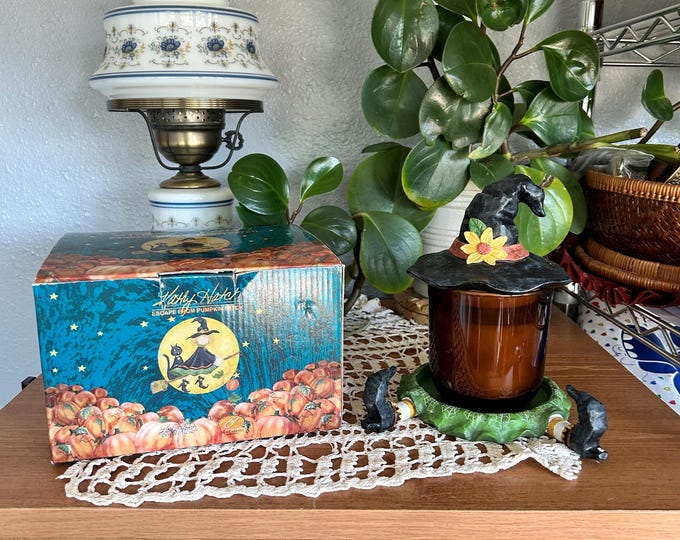 Kathy Hatch Escape From Pumpkin Patch Jar Candle Topper & Base Witch Hat Feet
