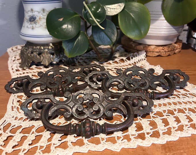 Set Of Three Ornate Brass Victorian Style Drawer Pulls Cabinet Hardware