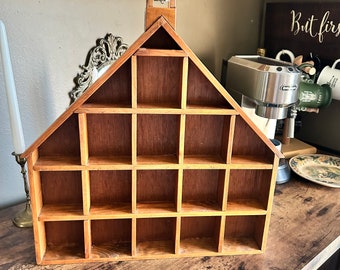 VTG Hand gemacht Kirche Schatten Wandbehang Curio Miniaturen mit Glocke.