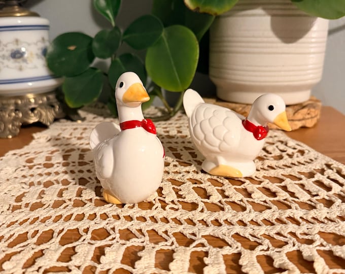 Vintage Ceramic Goose Salt & Pepper Shakers White Red Bow Cottagecore Farmhouse