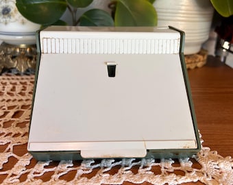 Caja de recetas vintage con recetas escritas a mano / Almacenamiento de cocina de mediados de siglo / Tarjetero retro / Decoración de cocina rústica