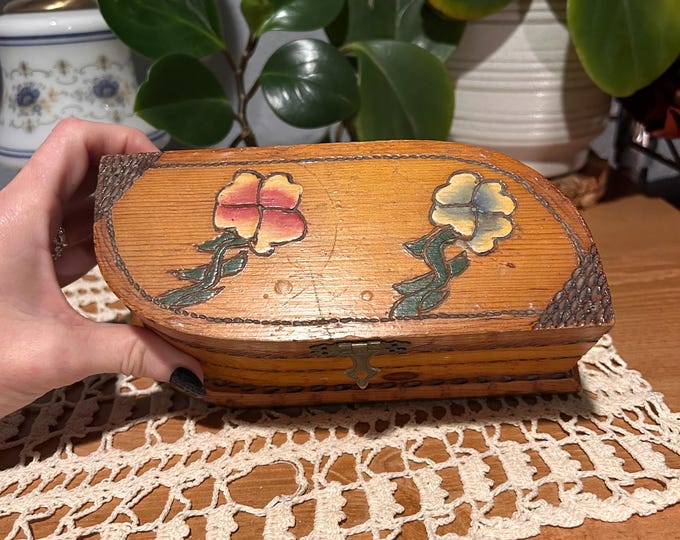 Vintage 1950s Wooden Trinket Box With Inlay/ Carved Flowers & Designs. Unique
