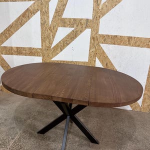 Extendable Solid Oak Dining Table: Transformation Design