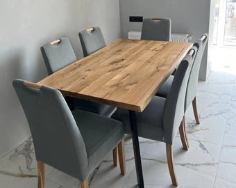 Extendable Oak Dining Table: Handmade Solid Wood Table for Modern Interiors