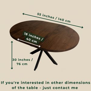 Peut inclure: Panneau en bois fait &agrave; la main avec le texte "Welcome" dans une police fantaisiste. Le panneau pr&eacute;sente un fond blanc vieilli et une bordure marron fonc&eacute;, id&eacute;al pour une porte d'entr&eacute;e. Mesure environ 30 cm de large.