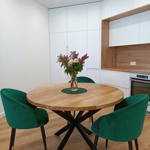 Space saving table, Extendable dining table for 4-10 seats, round dining table on Spider legs, modern table, oak table, solid oak table