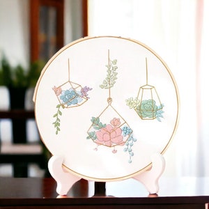 Diseño de bordado de flores, bordado a mano, kit de inicio de bordado, punto de cruz, diseño de primavera, patrón floral, arte del aro de bordado