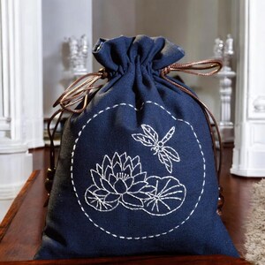 Embroidered bag,Embroidery Design ,Kit Hand Embroidery, Floral embroidered bag Embroidery tote bag, Canvas bag embroidey kit