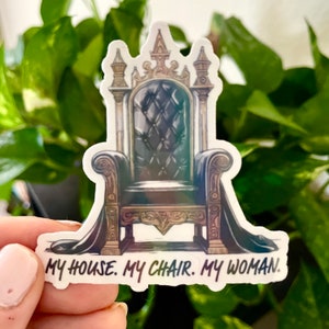 Mi casa. Mi silla. Mi mujer. / Pegatina holográfica "Cuarta Ala", "Llama de Hierro" / Pegatina de Xaden Riorson /