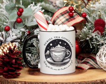 Taza ACOTAR de Suriel Tea Company: regalo perfecto para amantes de los libros, fanáticos de ACOTAR y entusiastas de la lectura: taza de té novedosa, taza literaria, fantasía