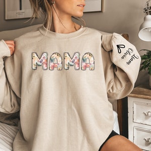 Custom Mama Sweatshirt with Kid Name on Sleeve, Personalized Mum Sweatshirt, Minimalist Mummy jumper, Mothers Day ,Gift for Her, mom gift