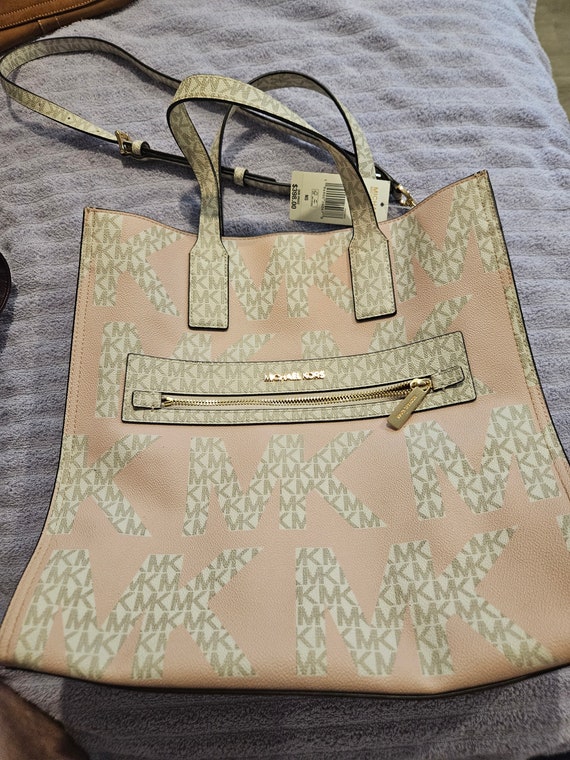 MK purse new with tag and bag