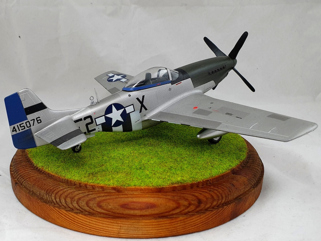maquette p 51 mustang 1 48