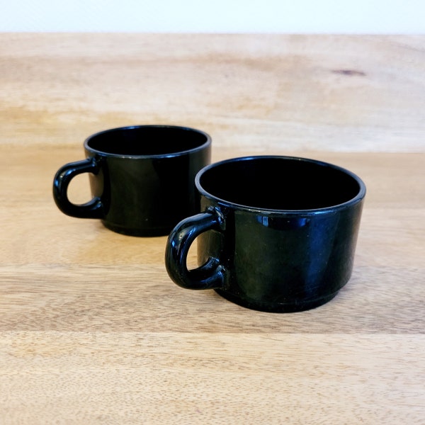 Tasse à café en verre noir