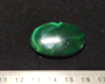 Malachite from Congo, cabochon, 4 cm.