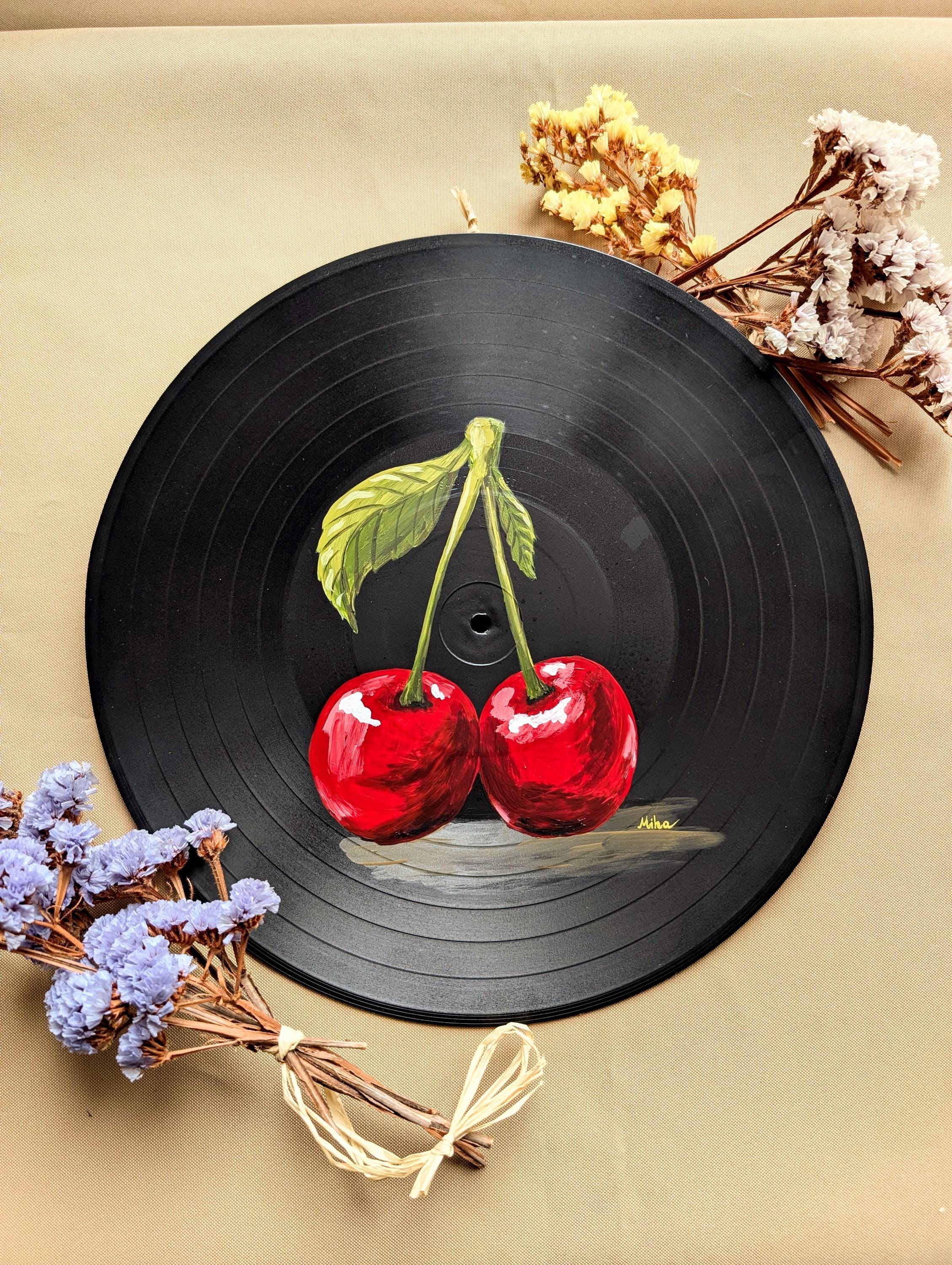 アート・デザイン・音楽 Cherries Jubilee Cherry Vinyl Record Art – Retro Cherries Design, Bold Fruit Wall