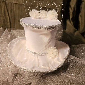 Wedding top hat