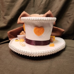 white top hat