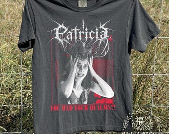 Camiseta vintage "You Had Your Qualms" com design de metal, camiseta Patricia de Widow's Bay, camiseta Kate O'Flynn como Patricia, produtos oficiais para fãs de Widow's Bay