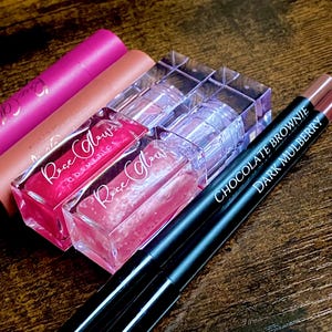 Pout Perfect Lip Kit – Glow Gloss, Sculpt and Shade Cream Lip Liner & Velvet Matte Lipstick Set | Long-Lasting Lip Bundle |Hydrating Gloss