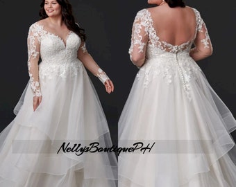 Plus Size Classic V-Neck Wedding Dresses Long Sleeve A-Line Applique Back Button Tiered Sweep Train Bride Gowns