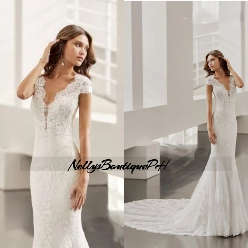 Elegant Mermaid Wedding Dress Satin Button Back