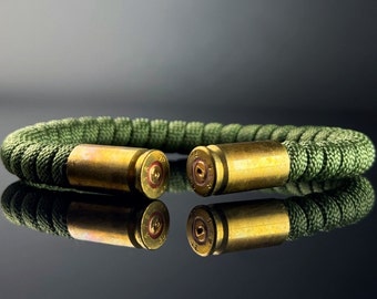 Green bullet bracelet, String adjustable bracelet, Military gifts for him, Unisex size paracord bracelet, Lucky mens bracelet