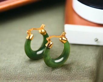 Pendientes de aro de oro de jade natural, pendientes de declaración de piedras preciosas verdes de plata 925 para mujeres, pendientes huggie, pendientes de jade hetiano, regalo para ella