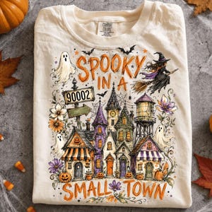 Codice postale personalizzato, piccola città spettrale PNG, sublimazione di Halloween personalizzata, maglietta con città fantasma e strega, stagione spettrale PNG, download digitale