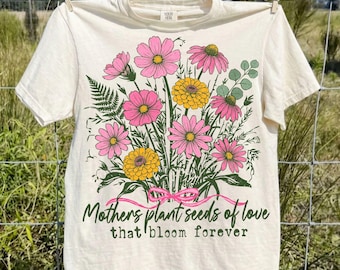 PNG retro del Día de la Madre, PNG de sublimación Semillas de Amor, Descarga digital de ramo de flores silvestres, PNG floral con cita para mamá, Diseño de flores rosas y amarillas