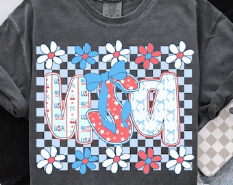 Preppy USA PNG, Coquette 4 juli-skjortdesign, Flickig patriotisk sublimering, Röd vit blå blommig amerikansk rosett Clipart PNG