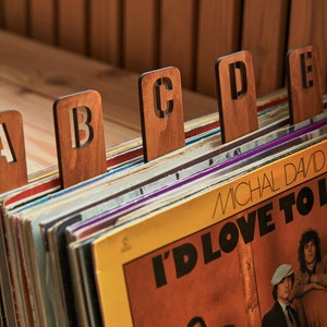 Separador de discos, almacenamiento de discos de vinilo, divisores verticales de discos de vinilo, divisores alfabéticos para álbumes, divisores de libros, divisores de LP hechos a mano