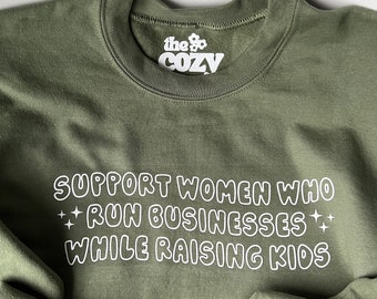 The MOMPRENEUR Crewneck