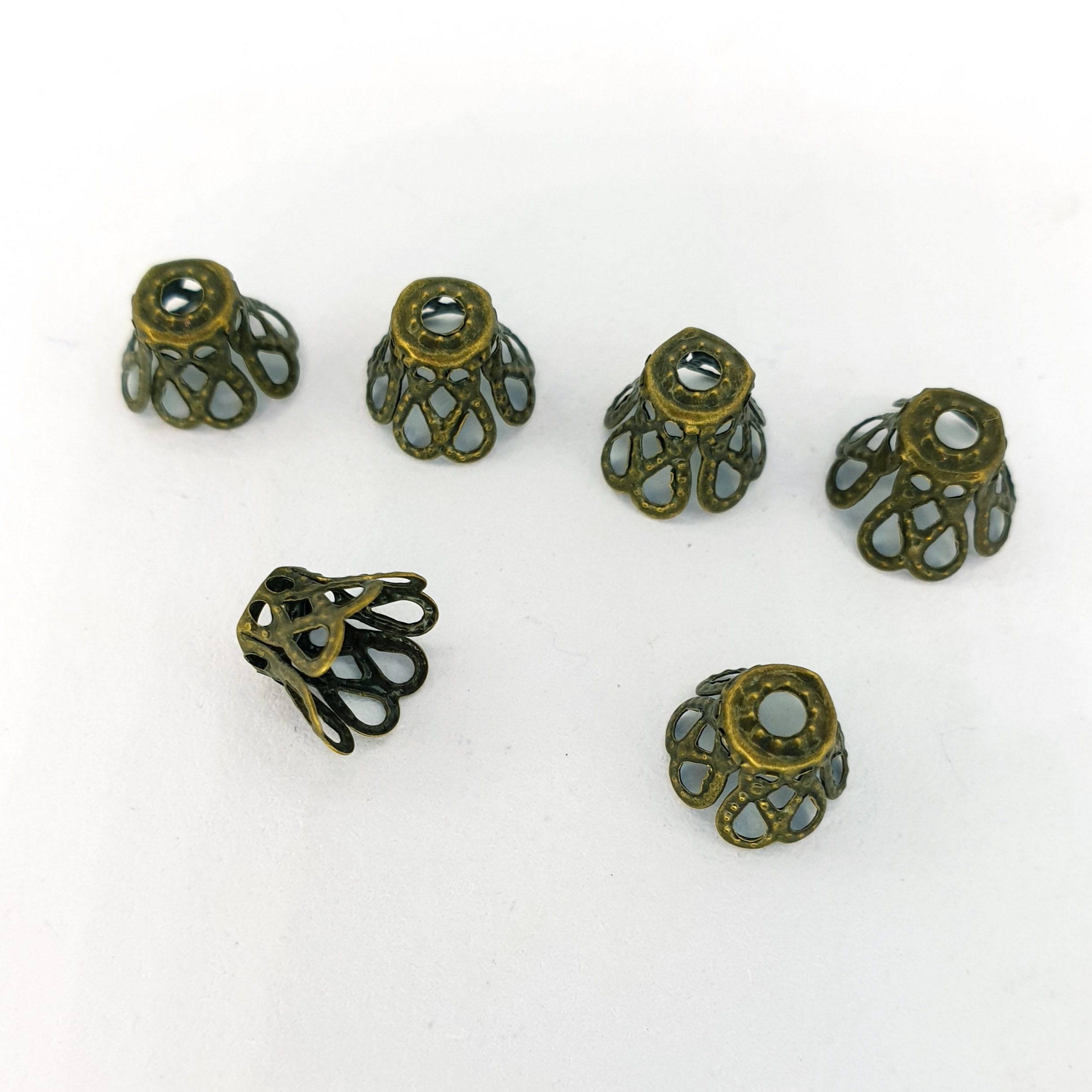 4 Packs Capsules Filigrane 14mm 10mm – Or Et Argent – Fibre Craft
