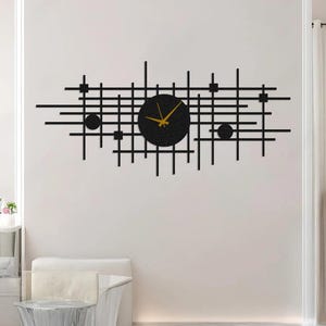 Minimalist Metal Wall Clock: Modern Geometric Design