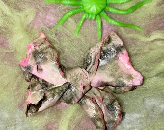 Little Mold Bows