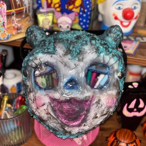 Kitschy Mask
