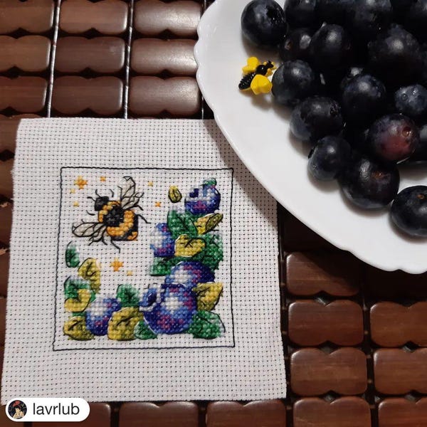 Blueberry bumblebee cross stitch pattern - bee insect summer embroidery  (PDF Download)