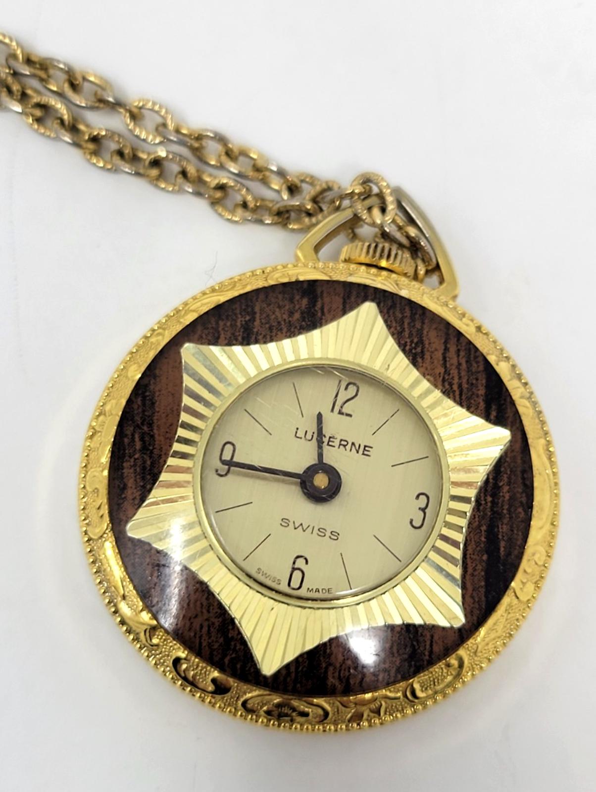 Montre Pendentif Vintage LUCERNE - Années 50, Fonctionne, Cristal Biseauté, Occasion En Très Bon état
