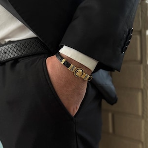 Luxury Gold Eagle Bracelet for Men, Handmade  Bracelet with Bold Eagle Charm, Stylish Symbolic Gift Jewelry for Him or Boyfriend