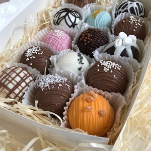 Hot Chocolate Bombs | Cocoa bombs | Marshmallow Chocolate Bombs | Cocoa Bombs with Marshmallow | Ready To Gift Cocoa Bombs