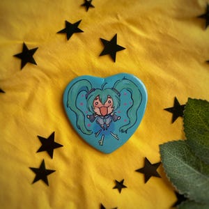 Hatsune Miku Heart Button | Vocaloid Button