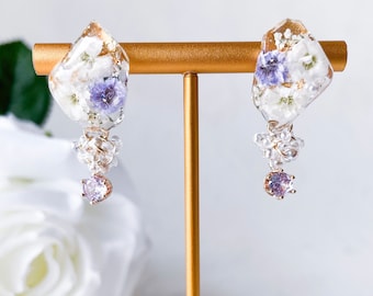 Handmade Pressed Real Flower Resin Dangle Earrings, Elegant Birthday Gift, Floral Drops for Women, Unique Dried Flower Jewelry