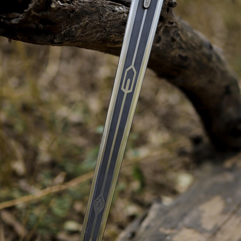 Handcrafted Dark Moon Greatsword with leather sheath, Elden Ring sword, Moonlight sword-Dark soul,Gift for Gamers,Boyfriend,gift for him image 10