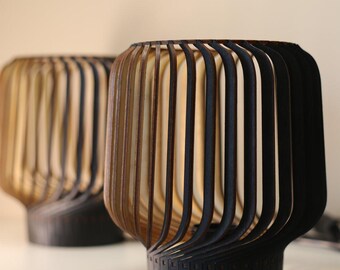 Rille Black – Mattsvart träbordslampa, italienskt hantverk, modern design, skugglampa, italiensk stillampa premium