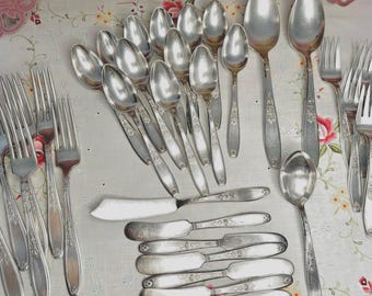 Plata de ley Ambassador de Roger's Bros. de 1847, lote mixto de 1919, plata Art Nouveau de herencia, elegante estilo cottagecore eduardiano, Grandmillennial